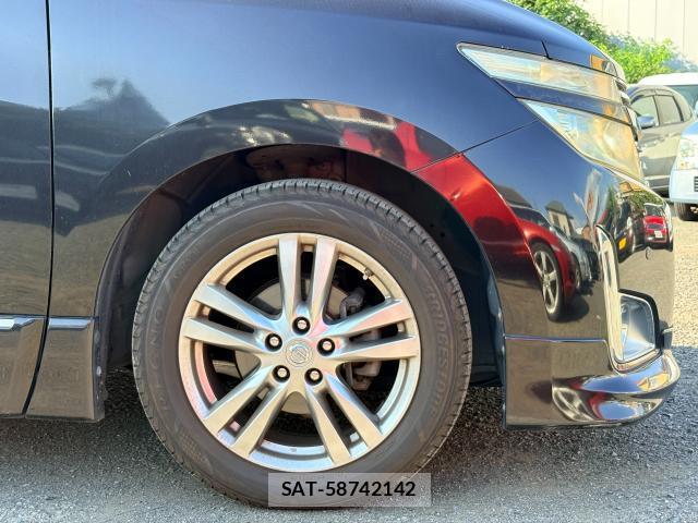 Nissan ELGRAND 2019-10 8726659-8