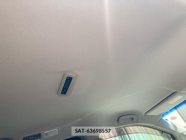 Nissan ELGRAND 2011-10 8727373-15