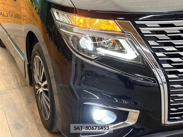 Nissan ELGRAND 2022-12 8727779-10