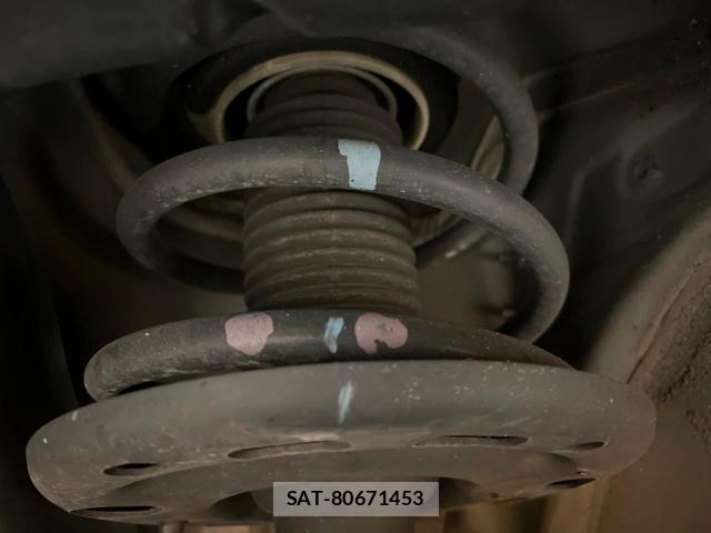 Nissan ELGRAND 2022-12 8727779-17