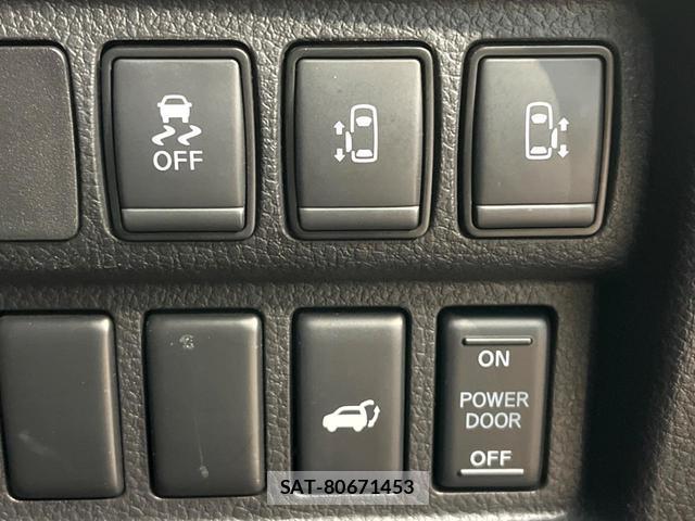 Nissan ELGRAND 2022-12 8727779-6