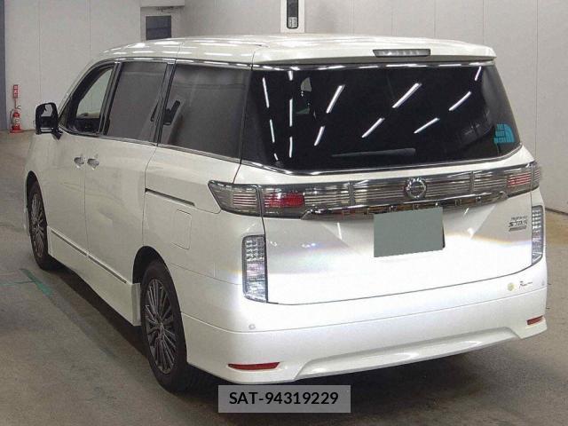 Nissan ELGRAND 2015-01 8728602-4