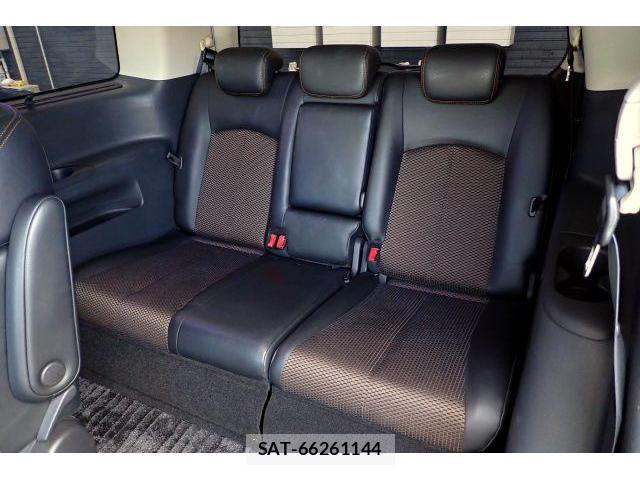Nissan ELGRAND 2012-01 8730769-13