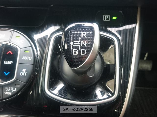 Toyota ESQUIRE 2016-04 8726137-15