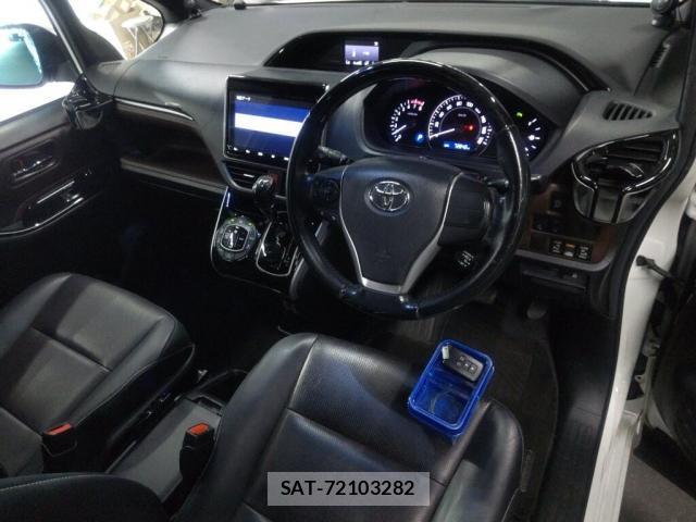 Toyota ESQUIRE 2020-07 8726241-2