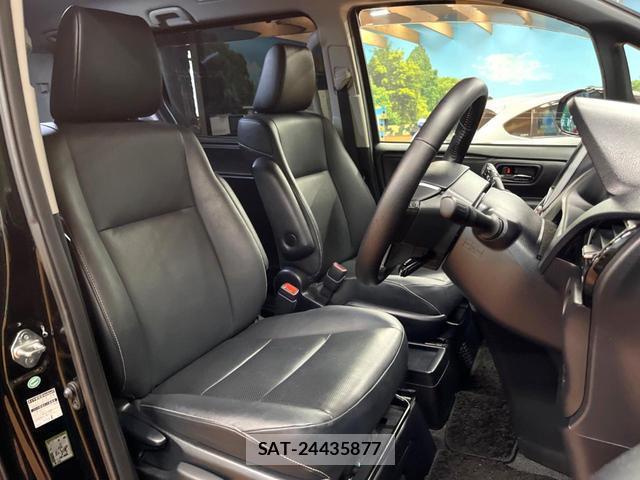 Toyota ESQUIRE 2016-02 8726348-8