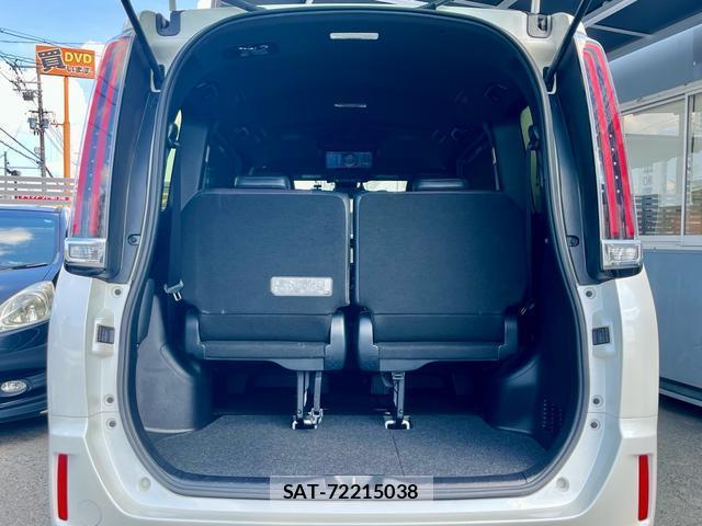Toyota ESQUIRE 2017-07 8726849-17