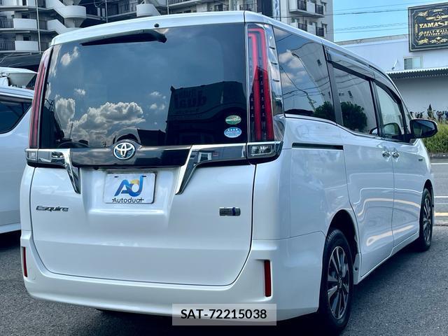 Toyota ESQUIRE 2017-07 8726849-2