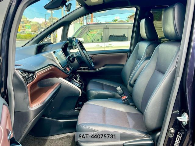 Toyota ESQUIRE 2017-09 8726852-14