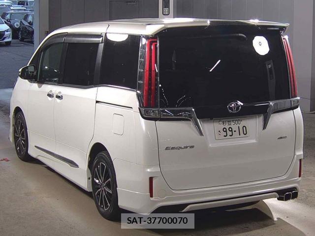 Toyota ESQUIRE 2018-03 8729163-1