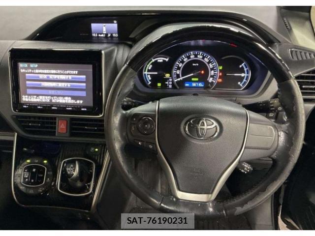 Toyota ESQUIRE 2016-03 8729226-2