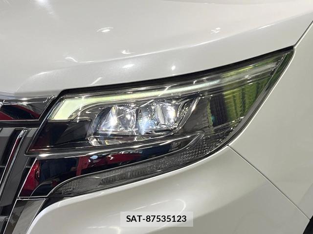Toyota ESQUIRE 2018-08 8730339-11