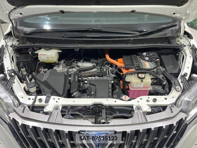 Toyota ESQUIRE 2018-08 8730339-17