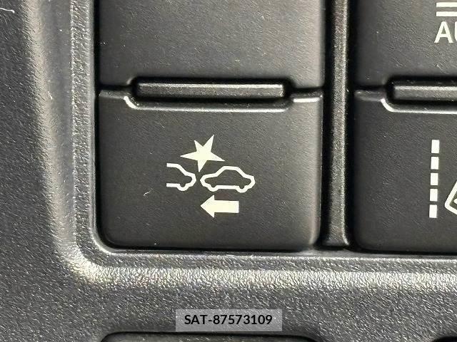 Toyota ESQUIRE 2016-02 8730867-7