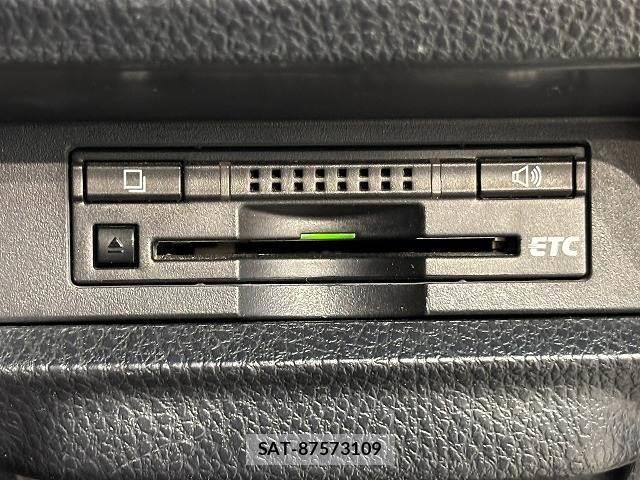 Toyota ESQUIRE 2016-02 8730867-9