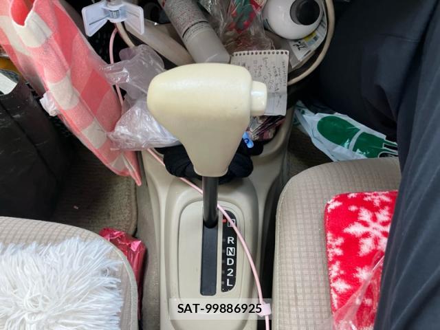 Daihatsu ESSE 2006-01 8728839-18