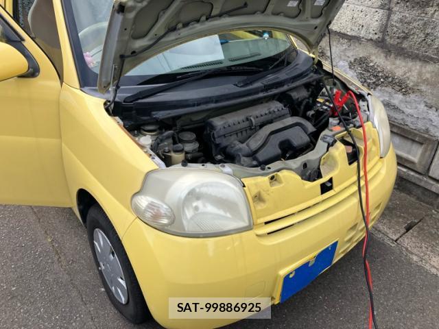 Daihatsu ESSE 2006-01 8728839-2