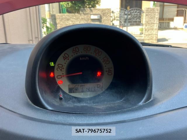 Daihatsu ESSE 2009-10 8728957-19