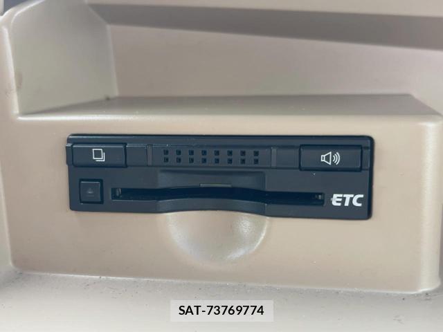 Toyota ESTIMA 2012-06 8725862-6