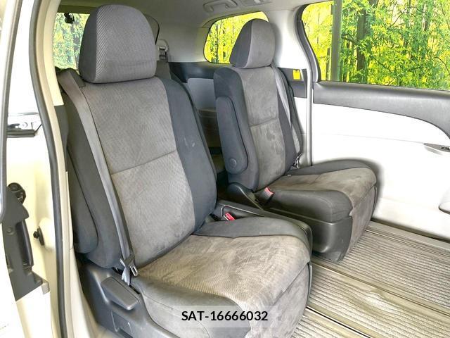 Toyota ESTIMA 2006-09 8730812-8