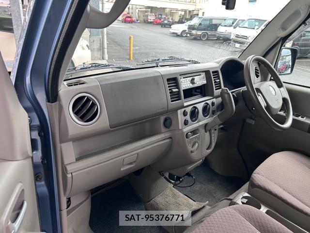 Suzuki EVERY WAGON 2011-12 8730706-8