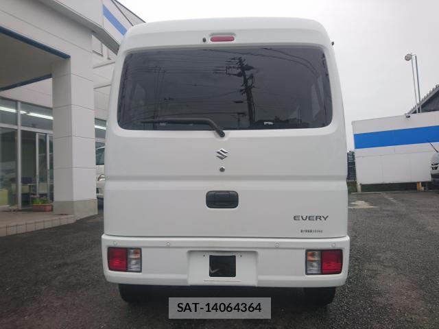 Suzuki EVERY 2024-02 8726132-1