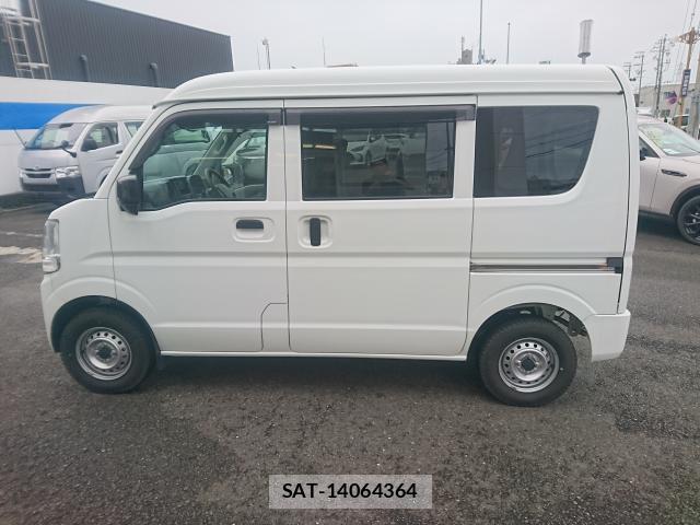 Suzuki EVERY 2024-02 8726132-10