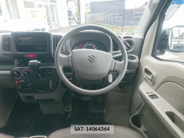 Suzuki EVERY 2024-02 8726132-17