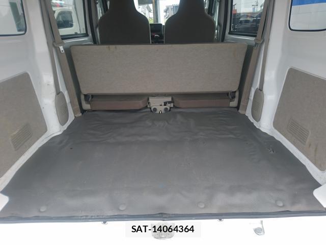 Suzuki EVERY 2024-02 8726132-18