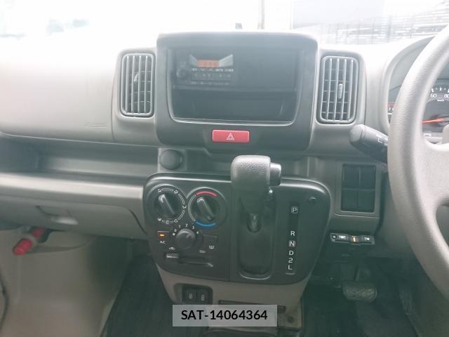 Suzuki EVERY 2024-02 8726132-4