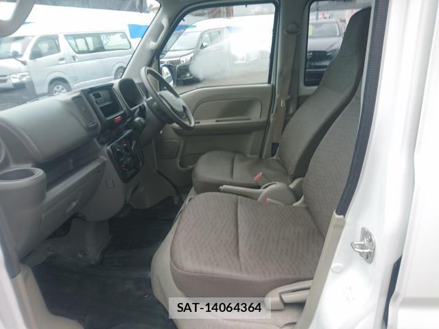 Suzuki EVERY 2024-02 8726132-5
