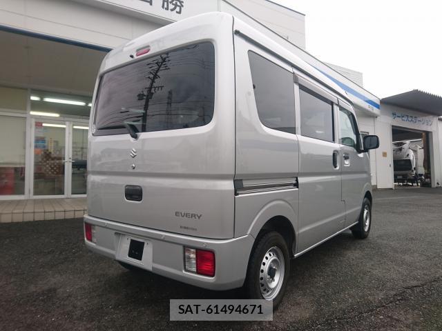 Suzuki EVERY 2024-02 8726133-13