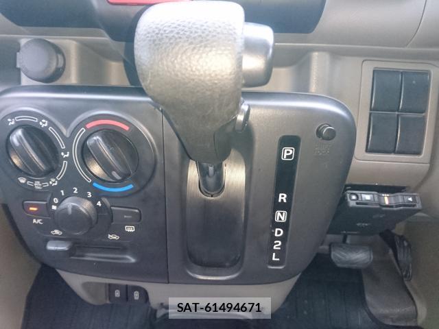 Suzuki EVERY 2024-02 8726133-15