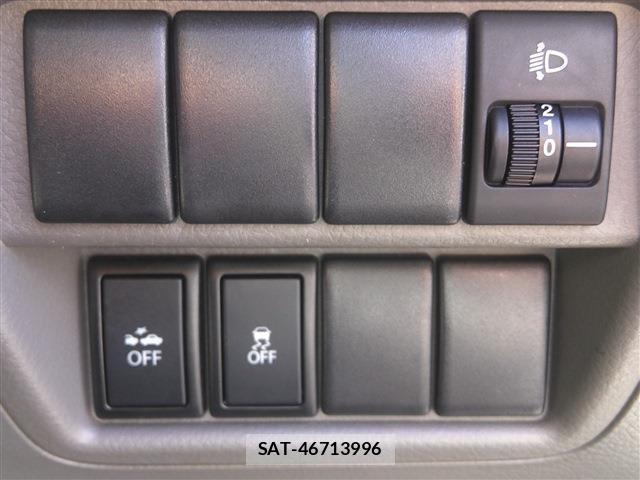 Suzuki EVERY 2016-08 8726971-11