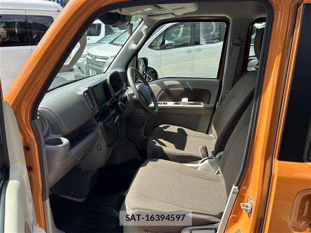 Suzuki EVERY 2025-08 8728308-4