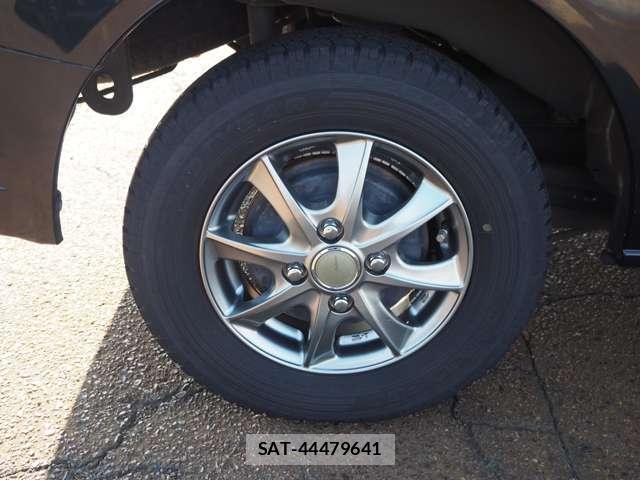Suzuki EVERY 2012-06 8730394-13
