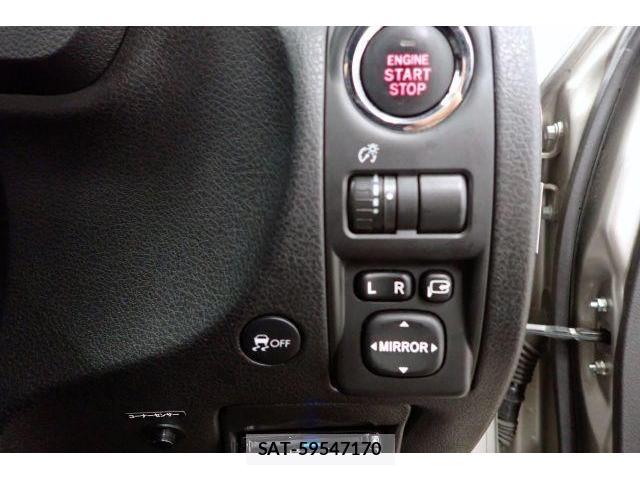 Subaru EXIGA CROSSOVER 2017-05 8730772-16