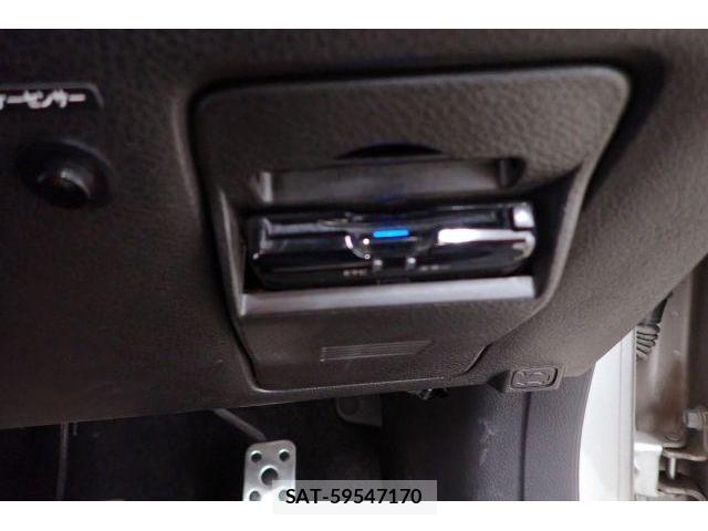 Subaru EXIGA CROSSOVER 2017-05 8730772-17