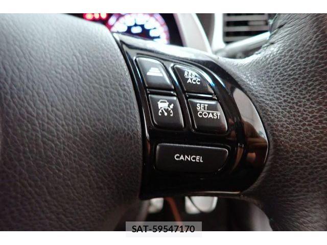 Subaru EXIGA CROSSOVER 2017-05 8730772-18
