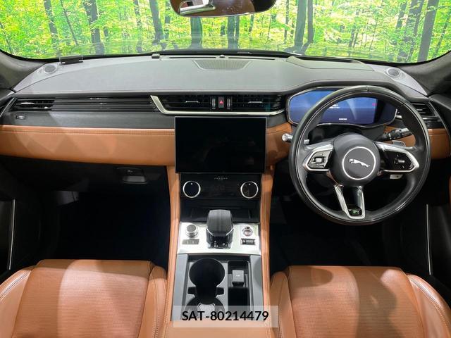 Jaguar F-PACE 2021-09 8727086-1