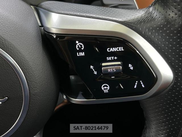 Jaguar F-PACE 2021-09 8727086-11