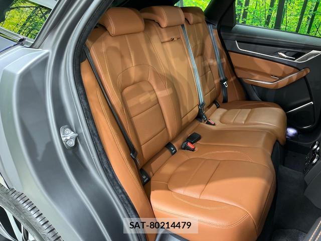 Jaguar F-PACE 2021-09 8727086-14