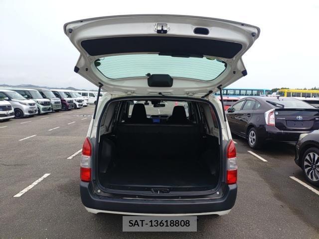 Mazda FAMILIA VAN 2021-08 8725909-5