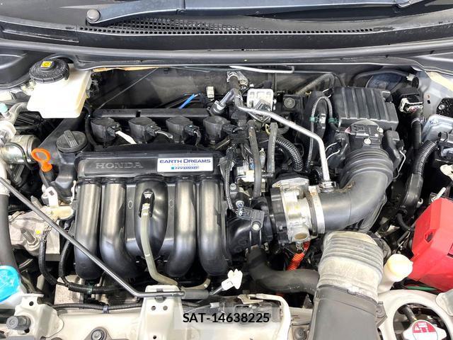 Honda FIT HYBRID 2015-09 8725752-18
