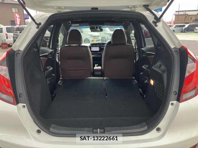 Honda FIT HYBRID 2018-06 8728470-18
