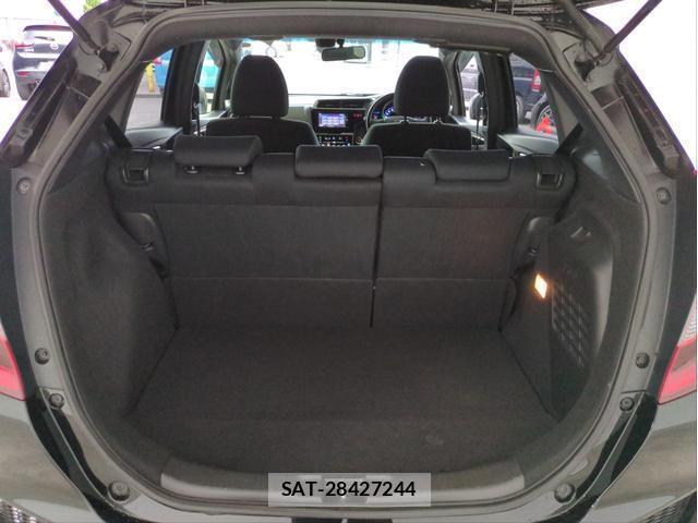 Honda FIT HYBRID 2015-11 8729475-15