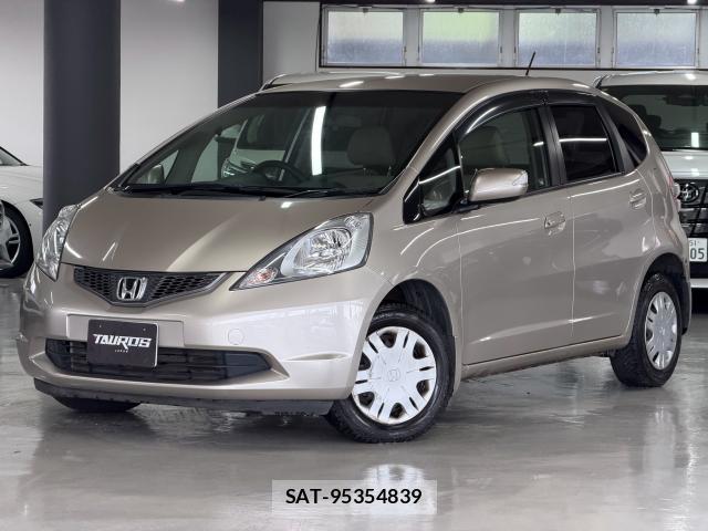 Honda FIT 2009-10 8726651-0