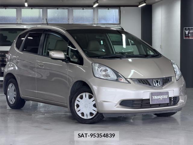 Honda FIT 2009-10 8726651-11