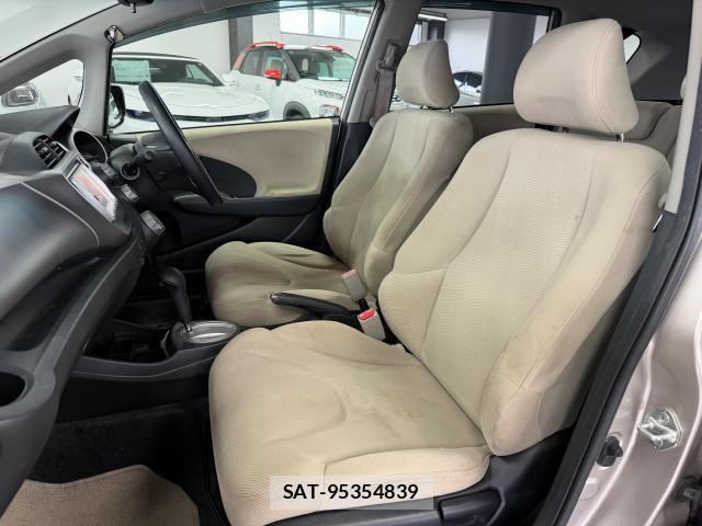 Honda FIT 2009-10 8726651-6