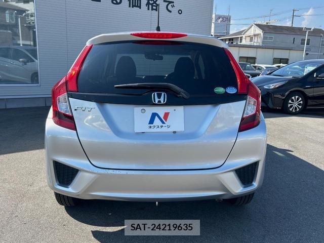 Honda FIT 2013-12 8727028-14